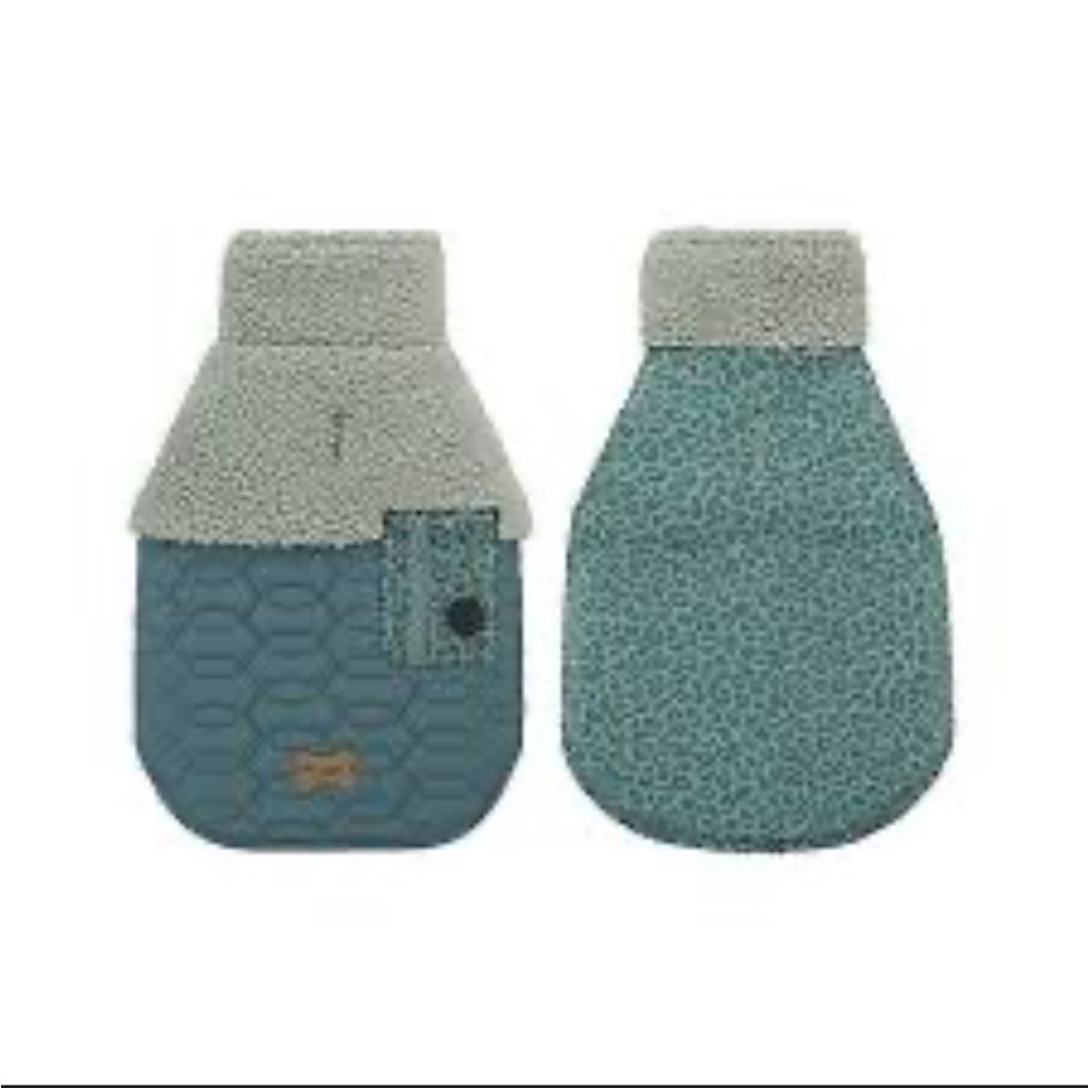 Ugg Koolaburra Carson Reversible Sherpa Pet Vest in Medium
